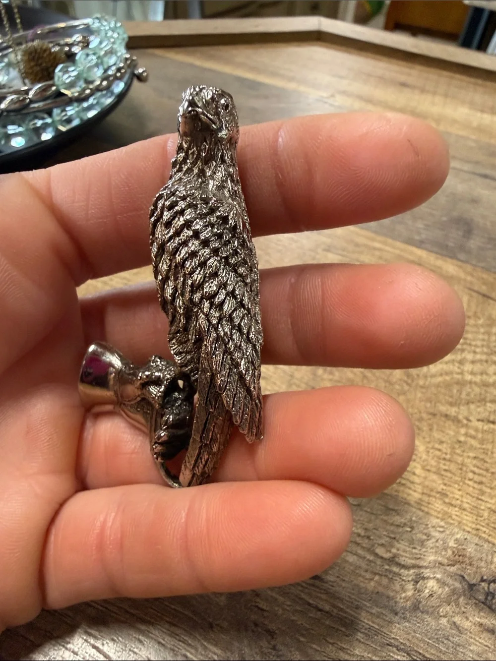 Tortolani falcon brooch